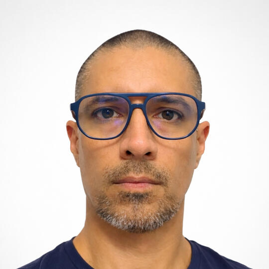 Rolo Loayza Mujica Visual Creative | Expert in AI-Driven Campaigns & Digital Content Strategy